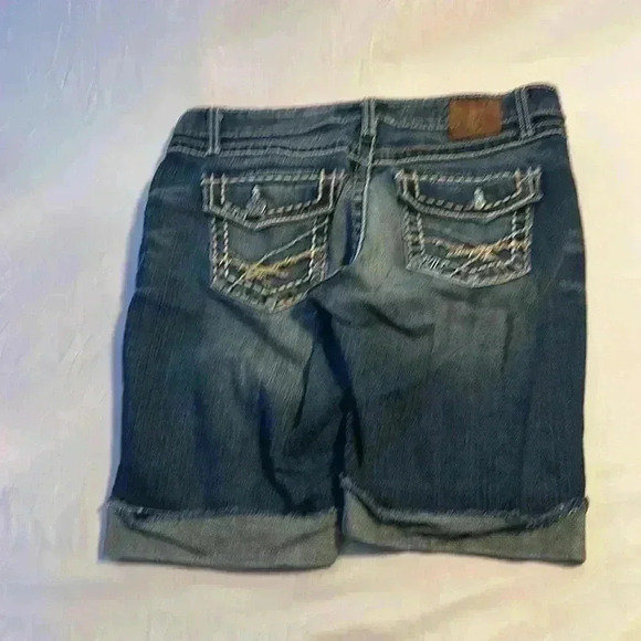 BKE Sabrina dark wash low rise shorts, size 32 - Picture 3 of 5